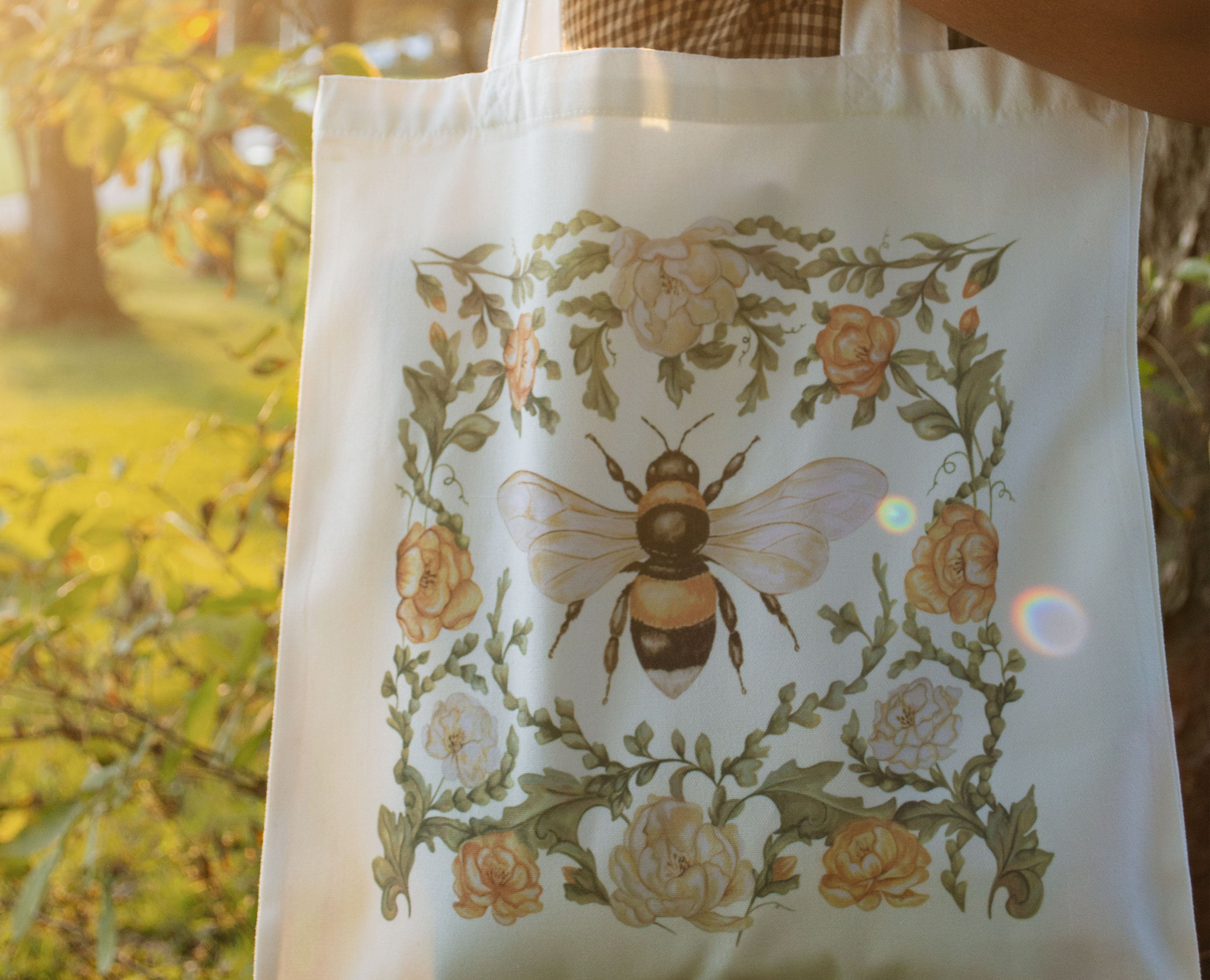 Bee Tote Bag