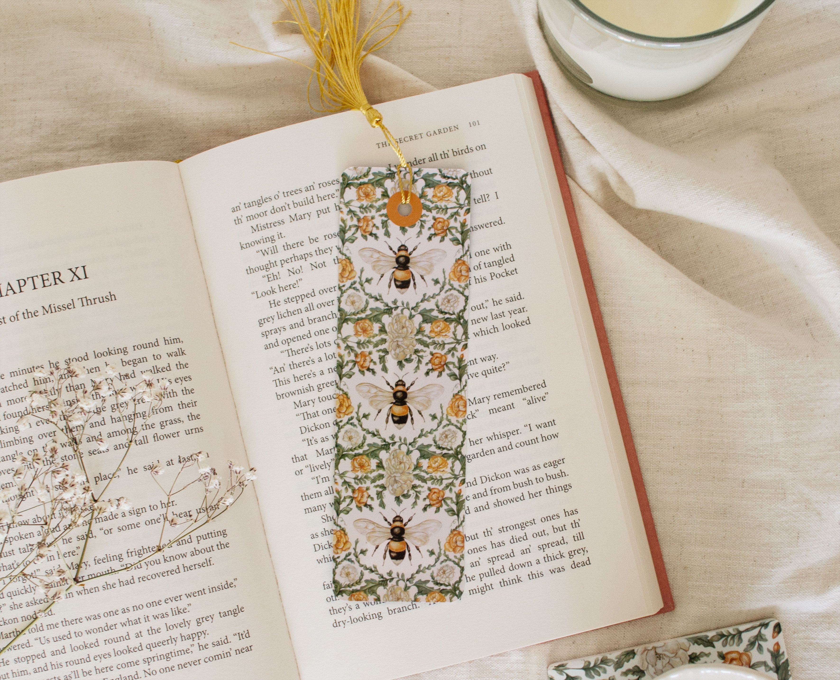 Bee Bookmark